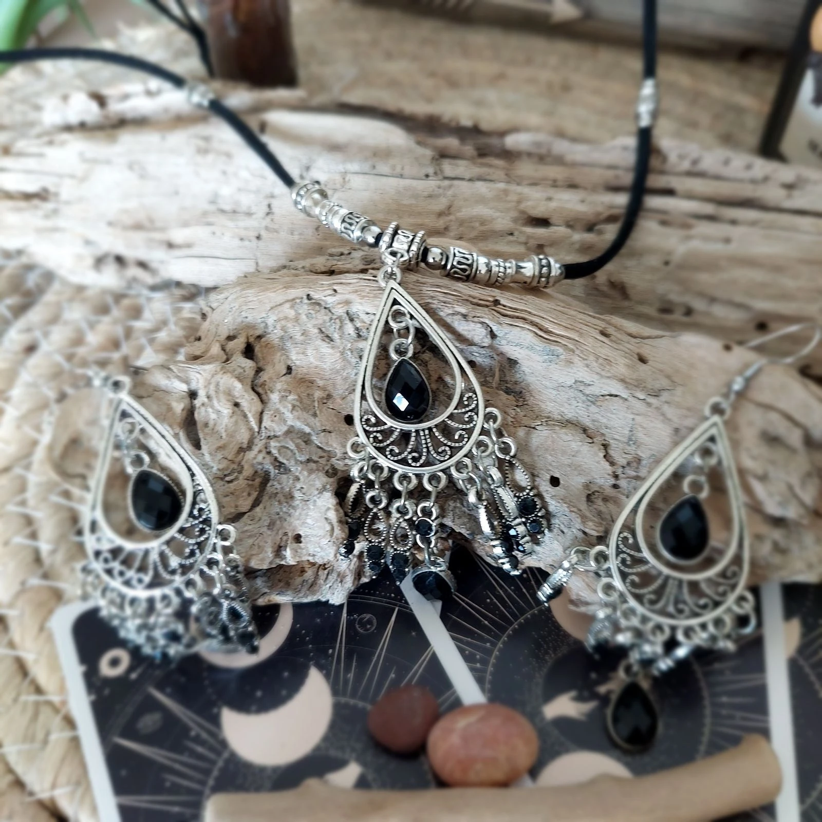 Conjunto boho barroco, cascade strass preto, colar longo multiperlas preto – photo 7